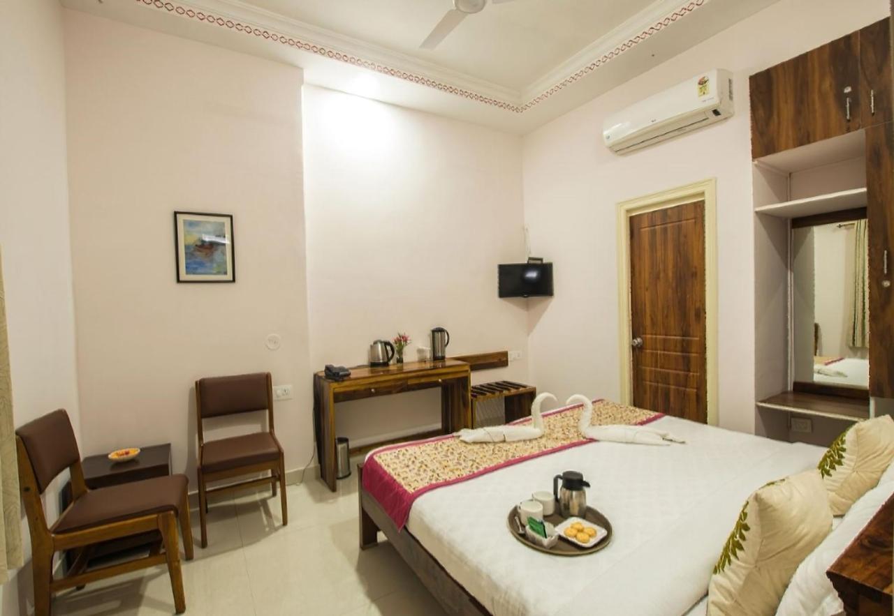 Lakeside Inn Ratanada Jodhpur  Buitenkant foto