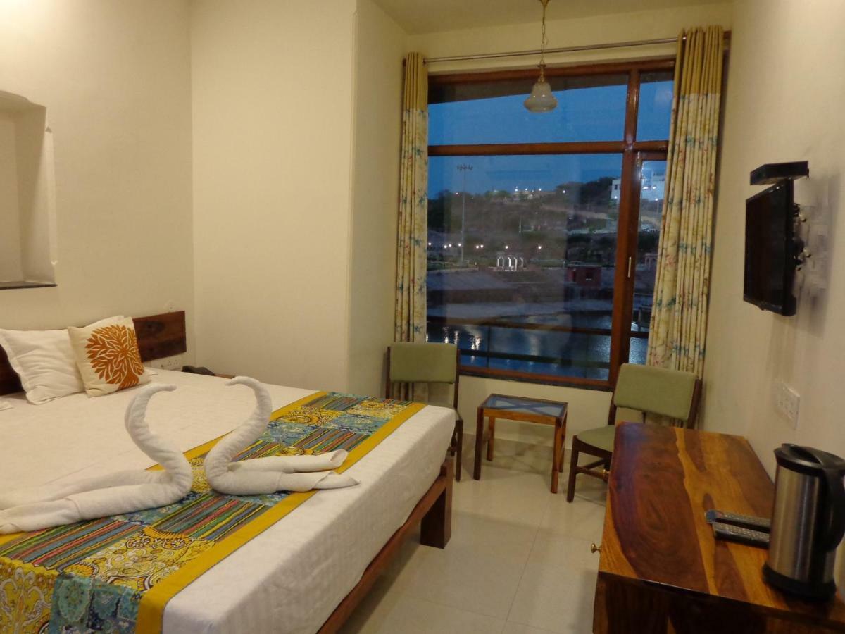 Lakeside Inn Ratanada Jodhpur  Buitenkant foto