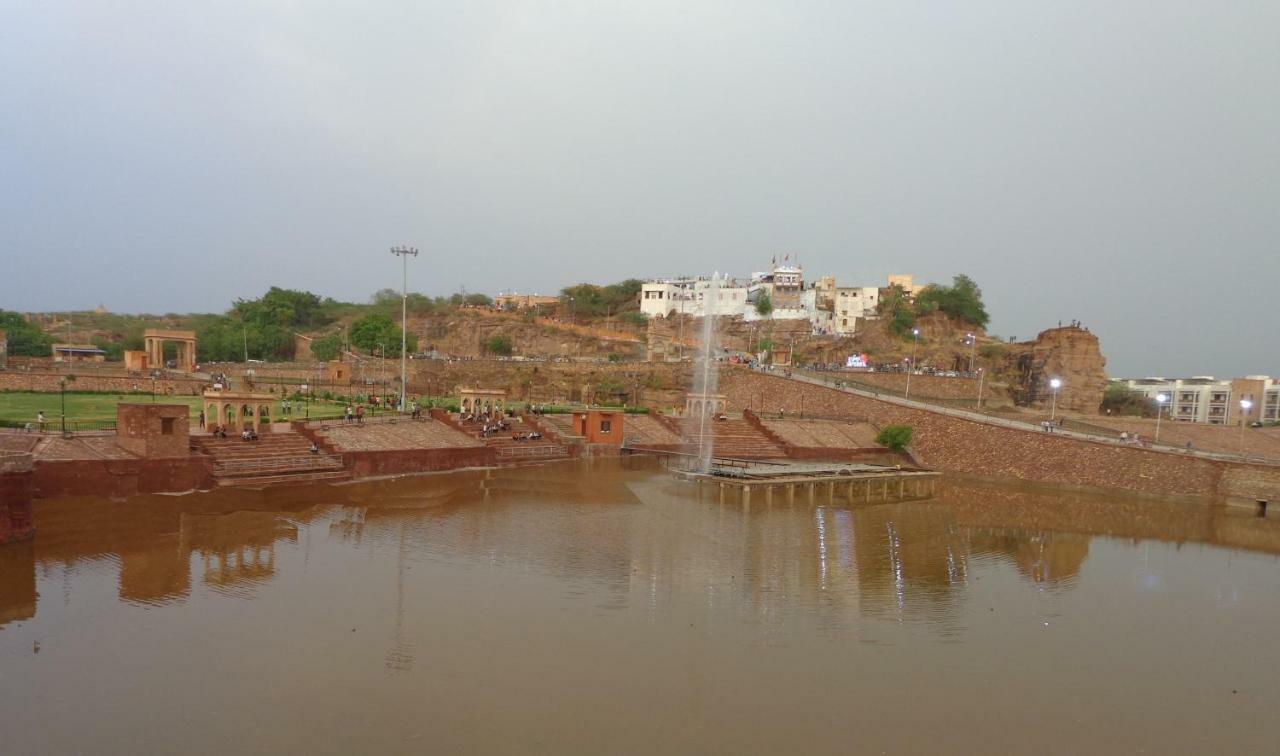 Lakeside Inn Ratanada Jodhpur  Buitenkant foto